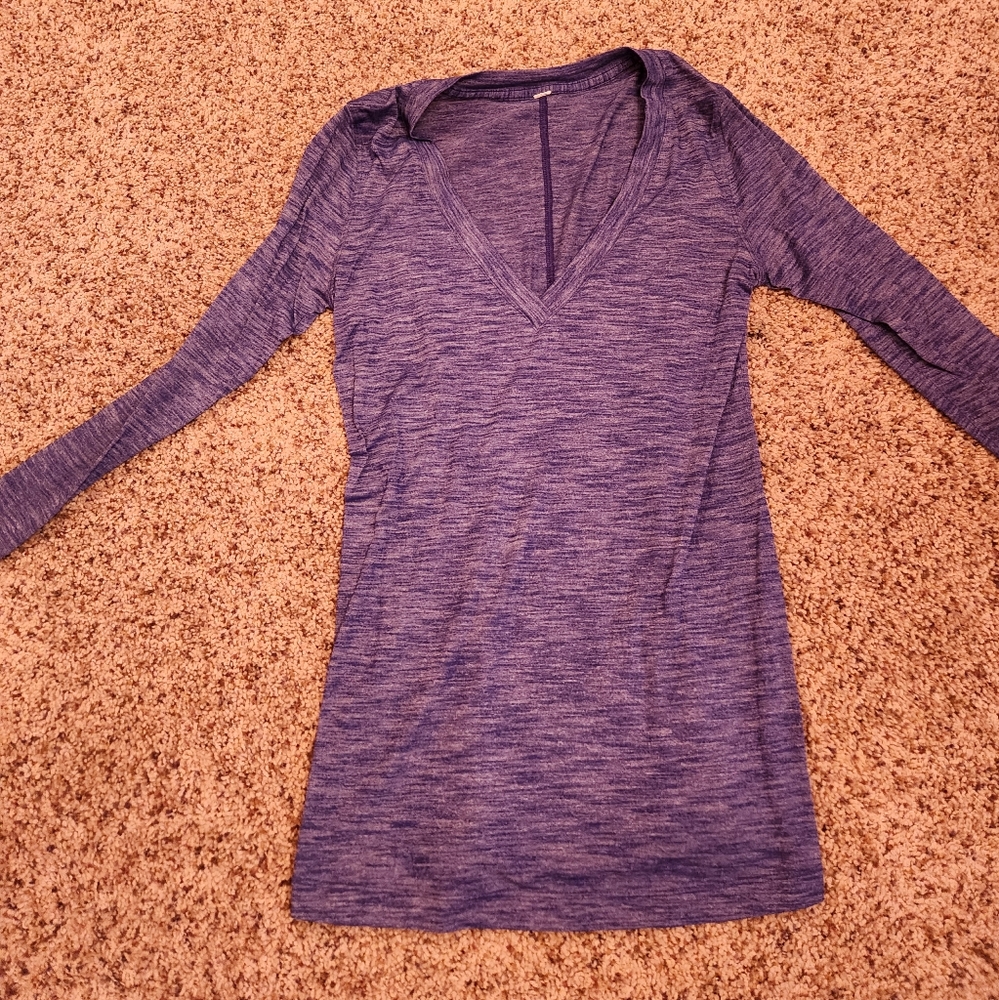 Lululemon top